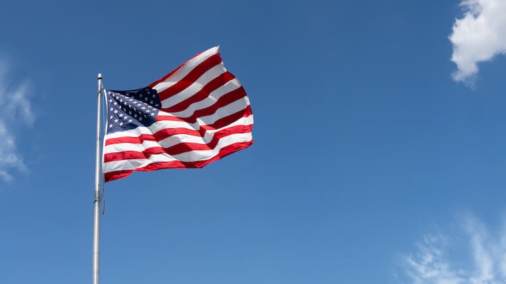 “Se busca controlar el abuso de la ciudadanía norteamericana”: experto analiza decreto de Trump