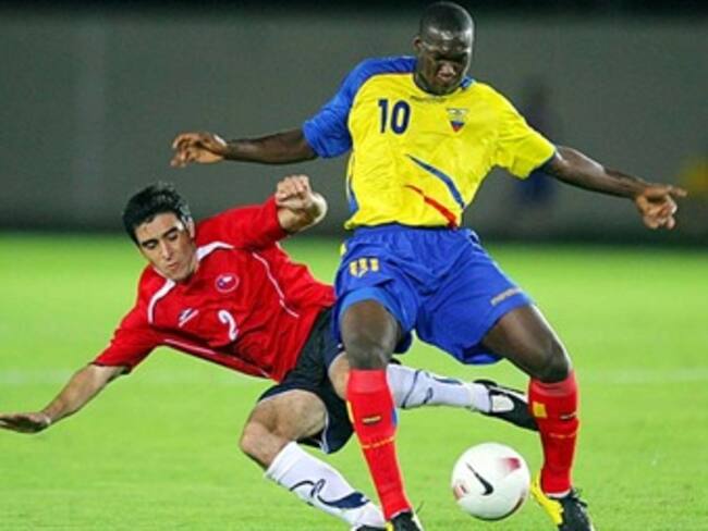 Ecuador perdería delantero por lesión para amistoso ante Colombia