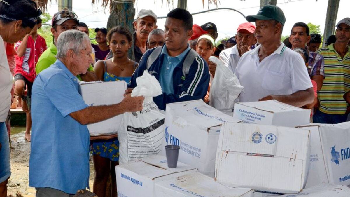 Afectados por el desbordamiento del río Cauca reciben ayudas humanitarias en San Benito