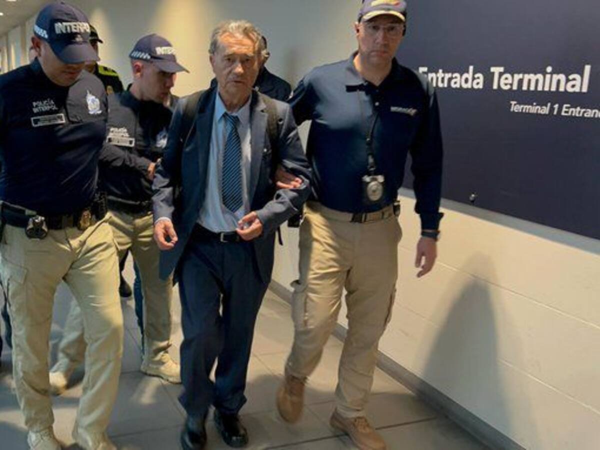 Carlos Lehder, excapo del cartel de Medellín, aterrizó en Colombia