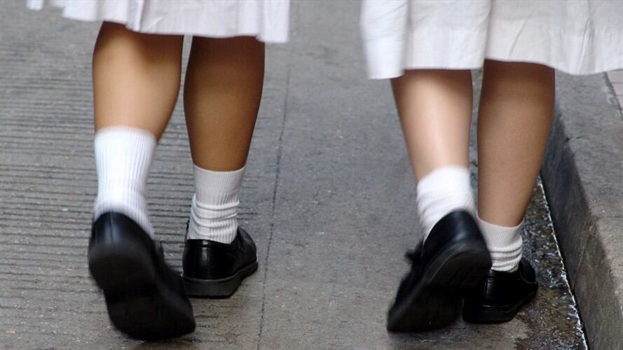 Las autoridades buscan establecer si la menor habría muerto por un accidente o un posible suicidio. Foto: Getty Images