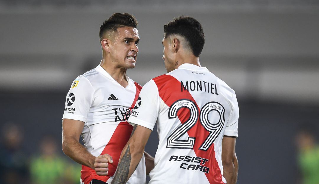 Rafael Santos Borré anotó en la victoria del River Plate ante Rosario Central.