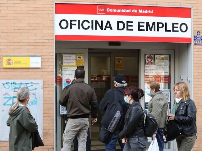Oficinas de búsqueda de empleo en España durante la pandemia del COVID-19.        Foto: Getty 