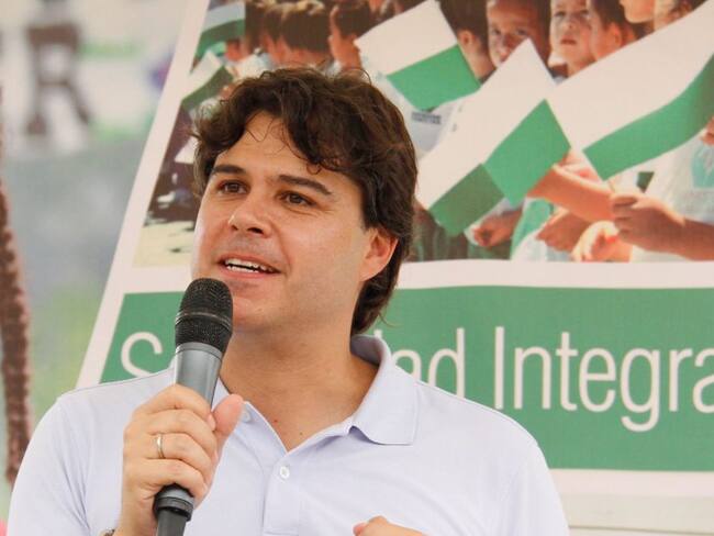 "Están combinando peras con manzanas" : Santiago Londoño