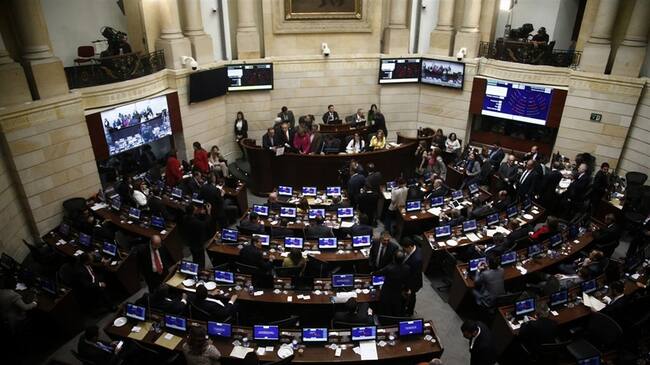 De acuerdo con el documento, suscrito por el ministro Juan Fernando Cristo, las sesiones se extenderán hasta el 23 de diciembre.. Foto: Colprensa