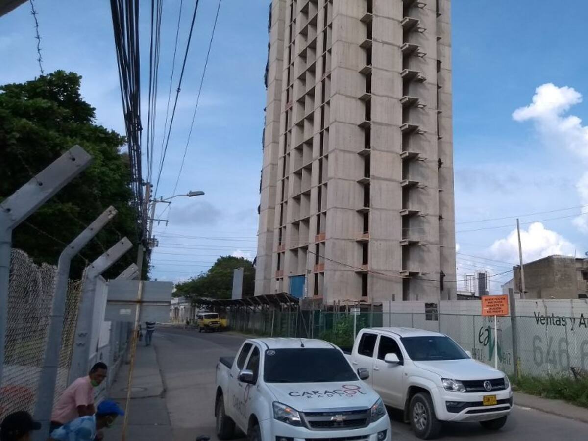 Demoler Aquarela implica resarcir a los afectados: constructores