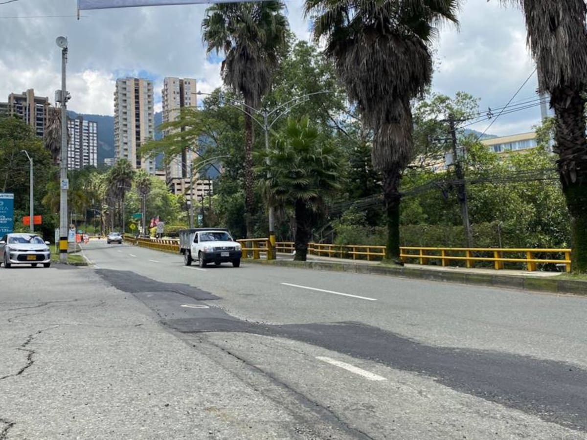 Expertos siguen estudiando las grietas de Las Palmas y harían nuevos cierres
