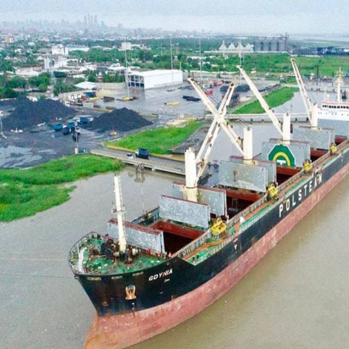 Seis buques desviados por bajo calado en puerto de Barranquilla