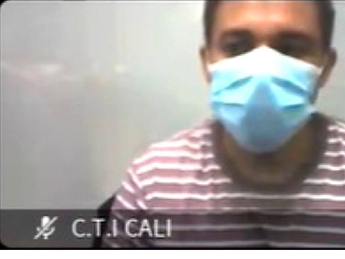 Imputan cargos a policía señalado de homicidio en medio de protestas