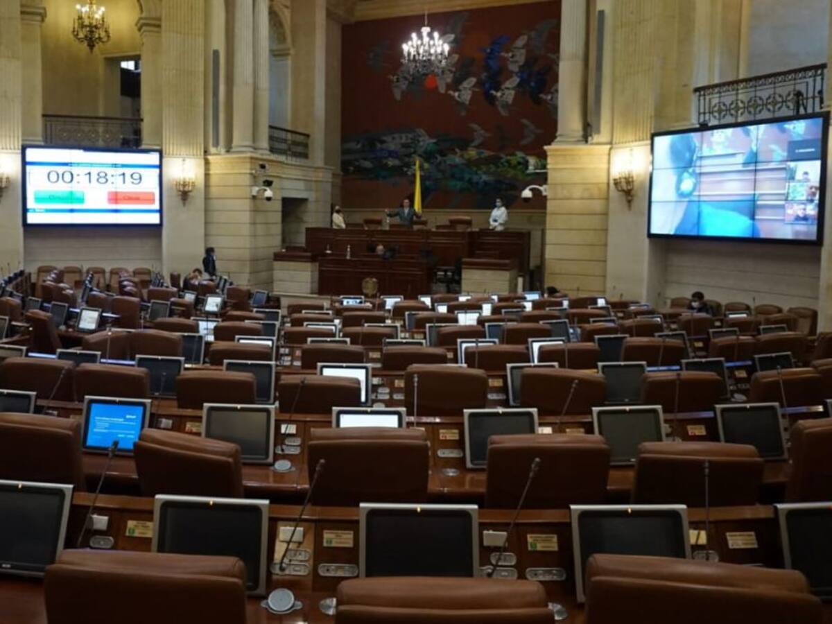 Comisión Sexta de Cámara pide al Gobierno postergar el regreso a clases