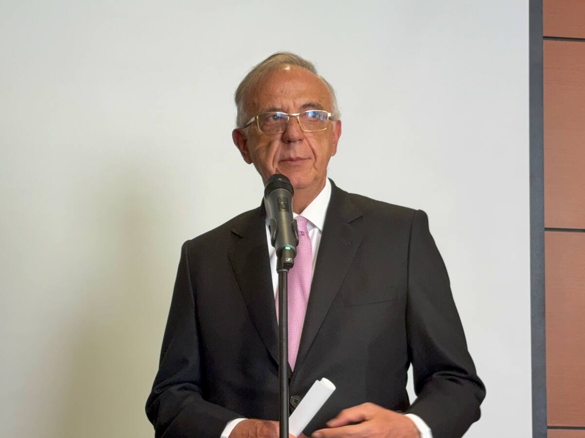 ¿Dónde está el ministro de Defensa en medio de la crisis en el Catatumbo?
