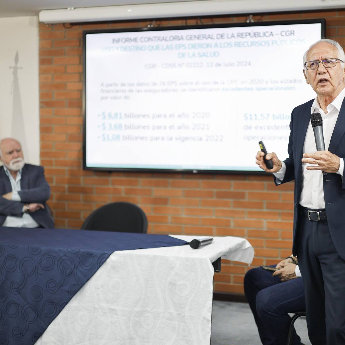 MinSalud responde a cuestionamientos por creación de 400 cargos nuevos en la entidad