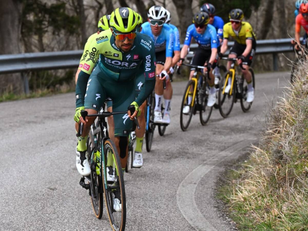 Tres colombianos en el top 10 del Giro de Italia: así les fue en la etapa 2