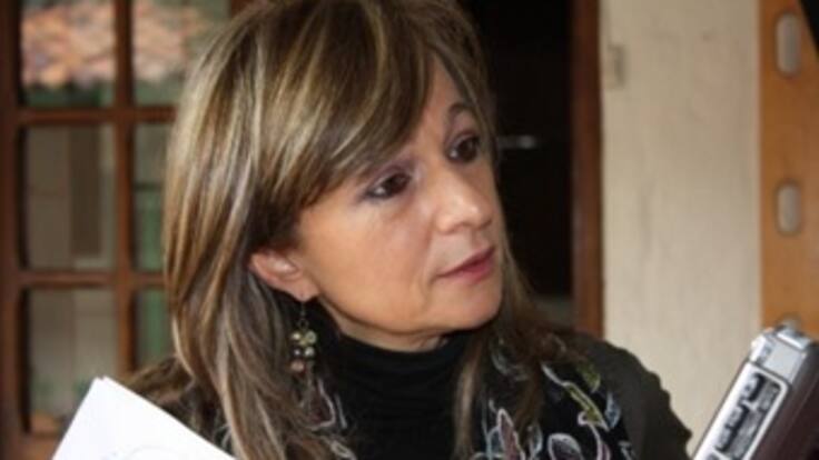 Zuluaga está condenando a Colombia a más años de guerra: Ángela Robledo