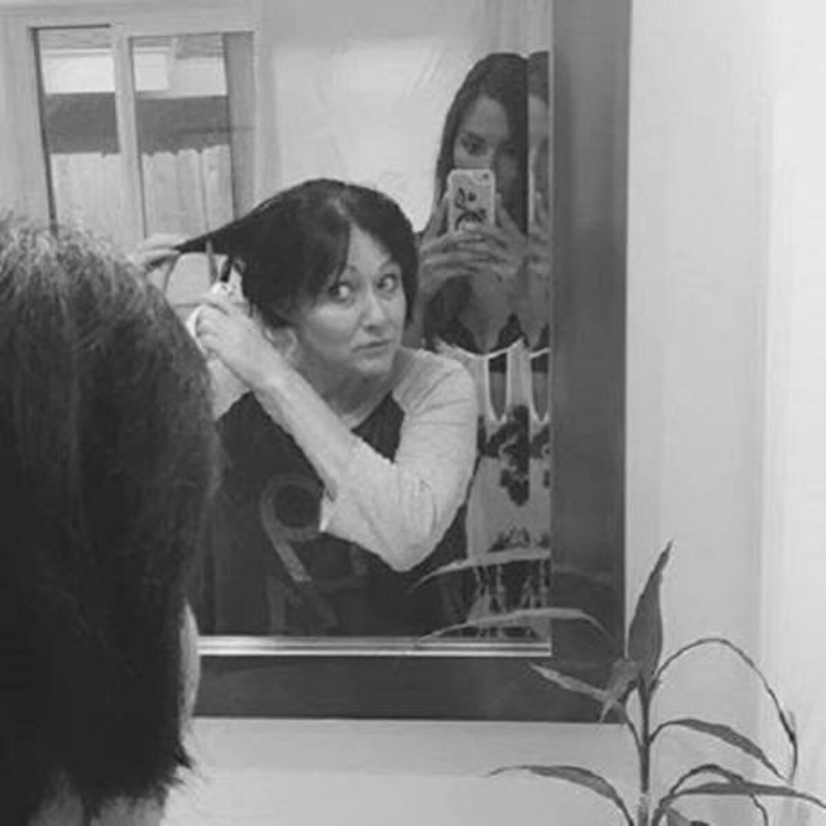 Shannen Doherty se corta el cabello antes de enfrentarse al cáncer de mama