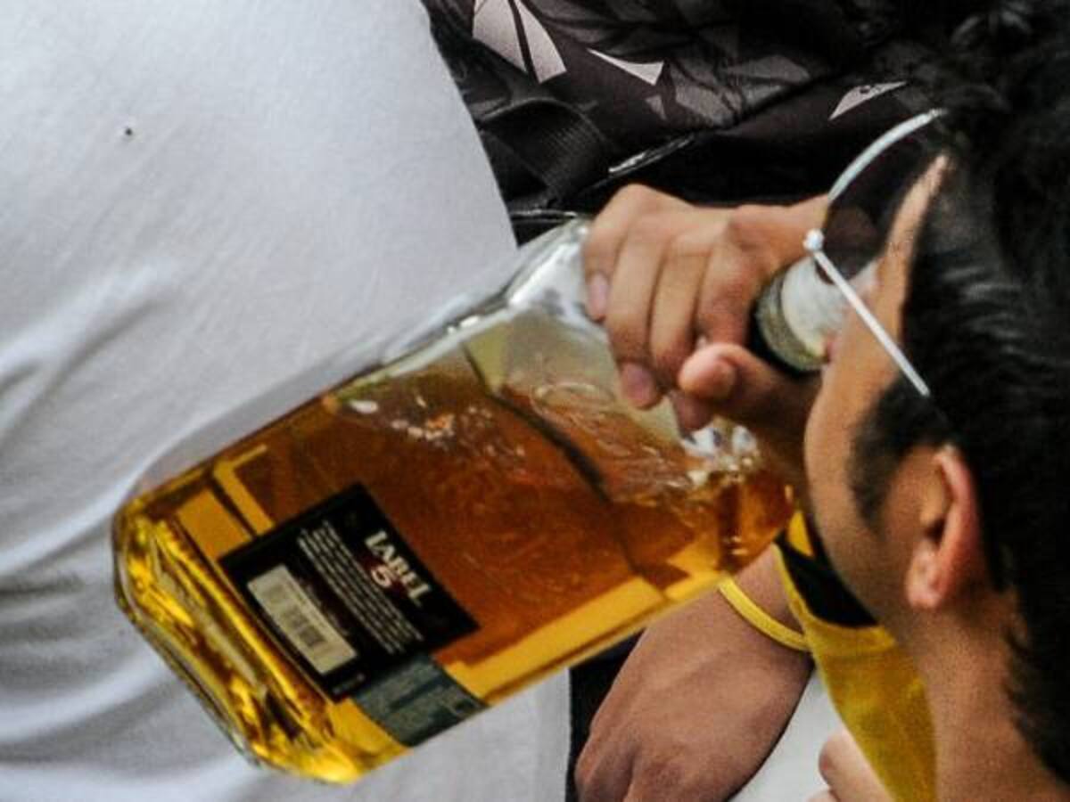 Consumo excesivo de alcohol mata células del sistema nervioso: experto