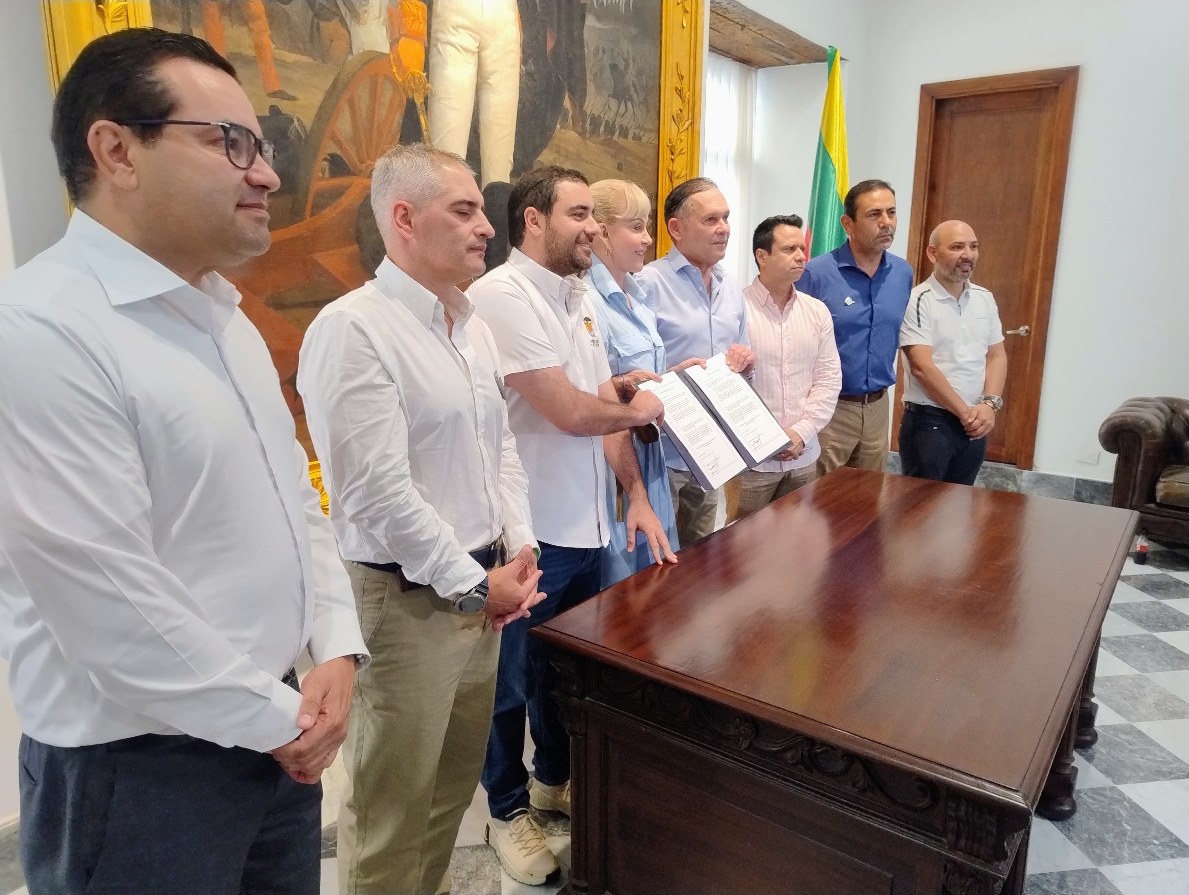 Efraín Cepeda sancionó por segunda vez ley objetada por el presidente Petro: avanza reforma FONPET