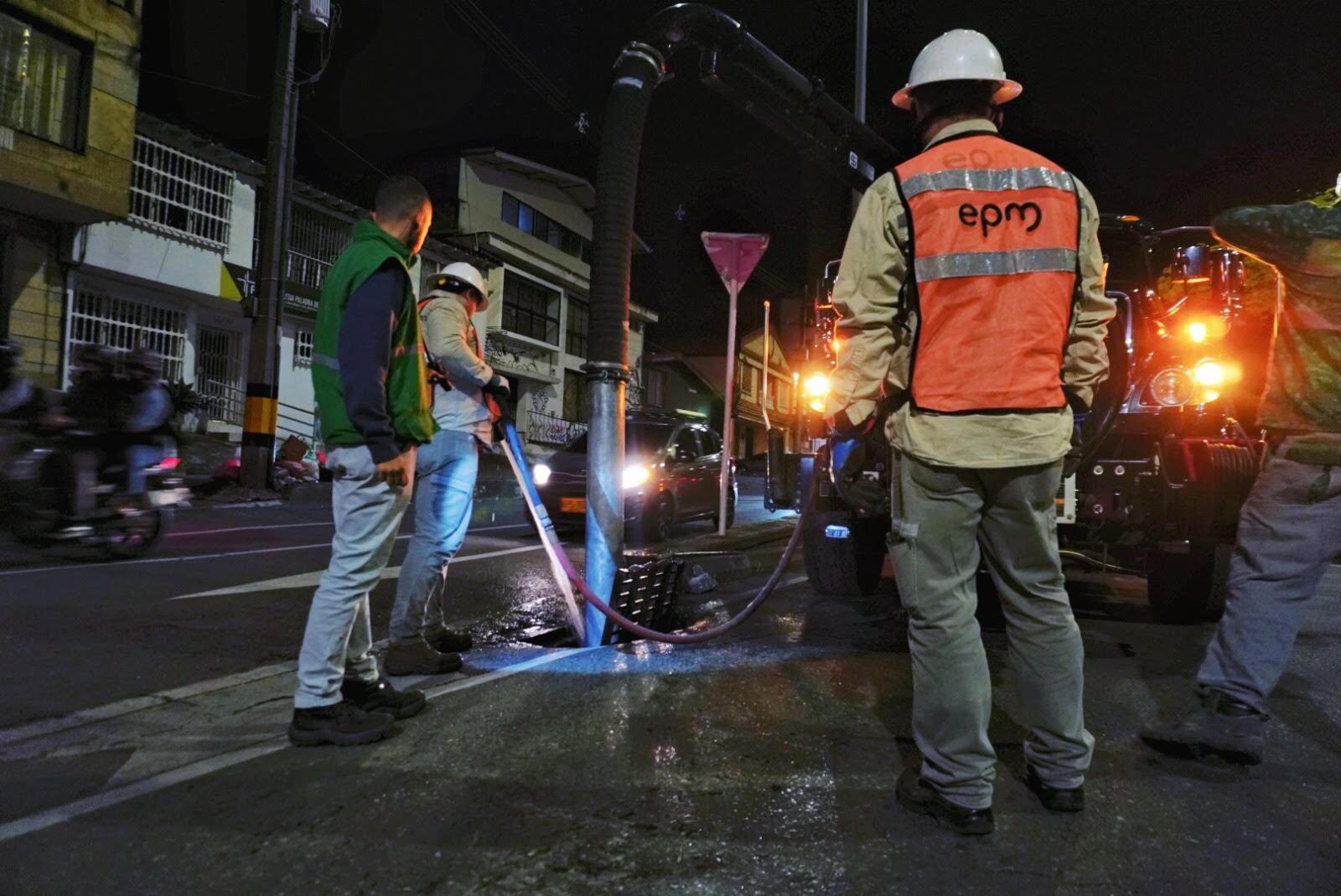 Las intervenciones han permitido el barrido de 19.850 metros cuadrado en los soterrados en Medellín. Foto: Cortesía.