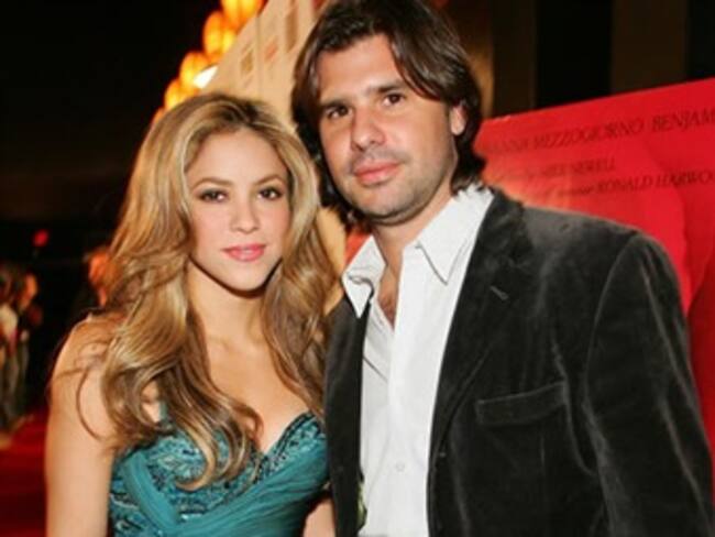 Shakira demanda a De la Rúa por tomar US$3 millones sin autorización