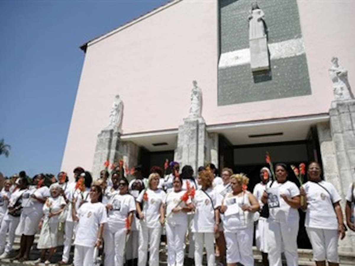 Disidencia cubana denuncia decenas de detenciones en vísperas de visita papal