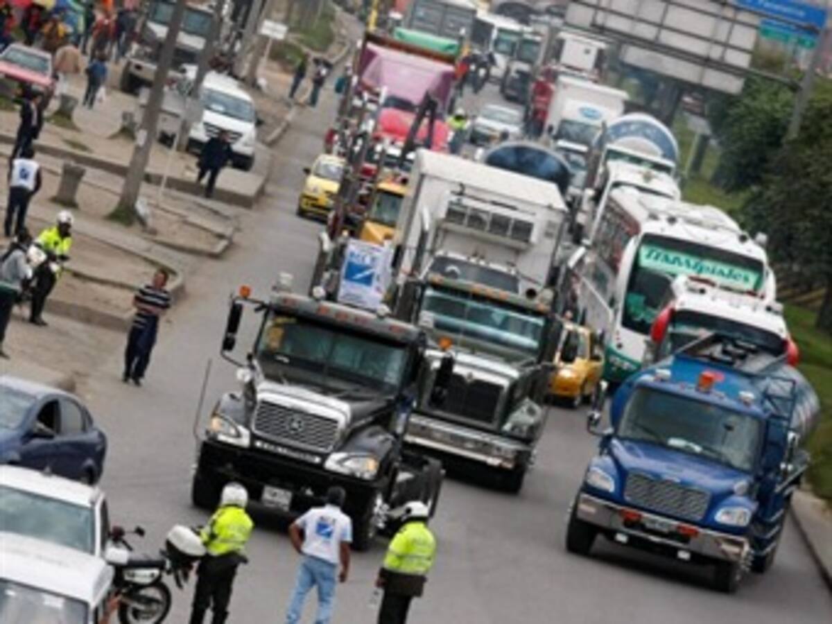 Municipios exigen a Bogotá soluciones ante caos de la Calle 13