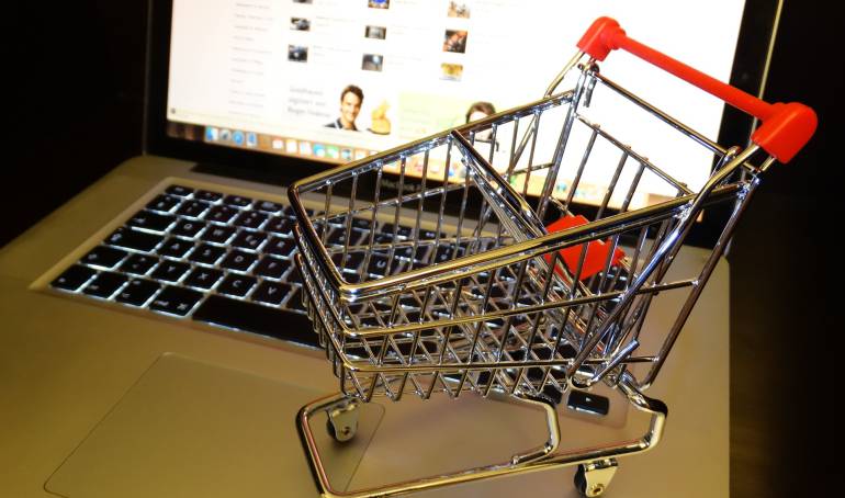 Compras por internet imagen de referencia 