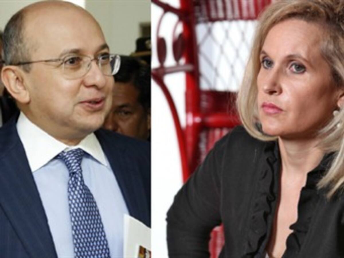 Fiscalía sí podrá investigar a la contralora: Corte