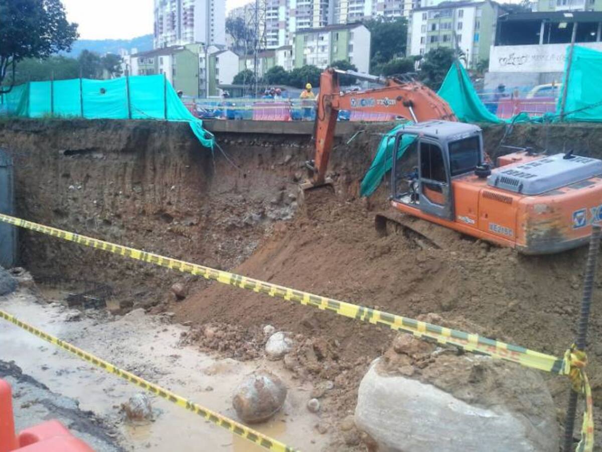 Un obrero cayó al vacío mientras trabajaba en obras del tercer carril