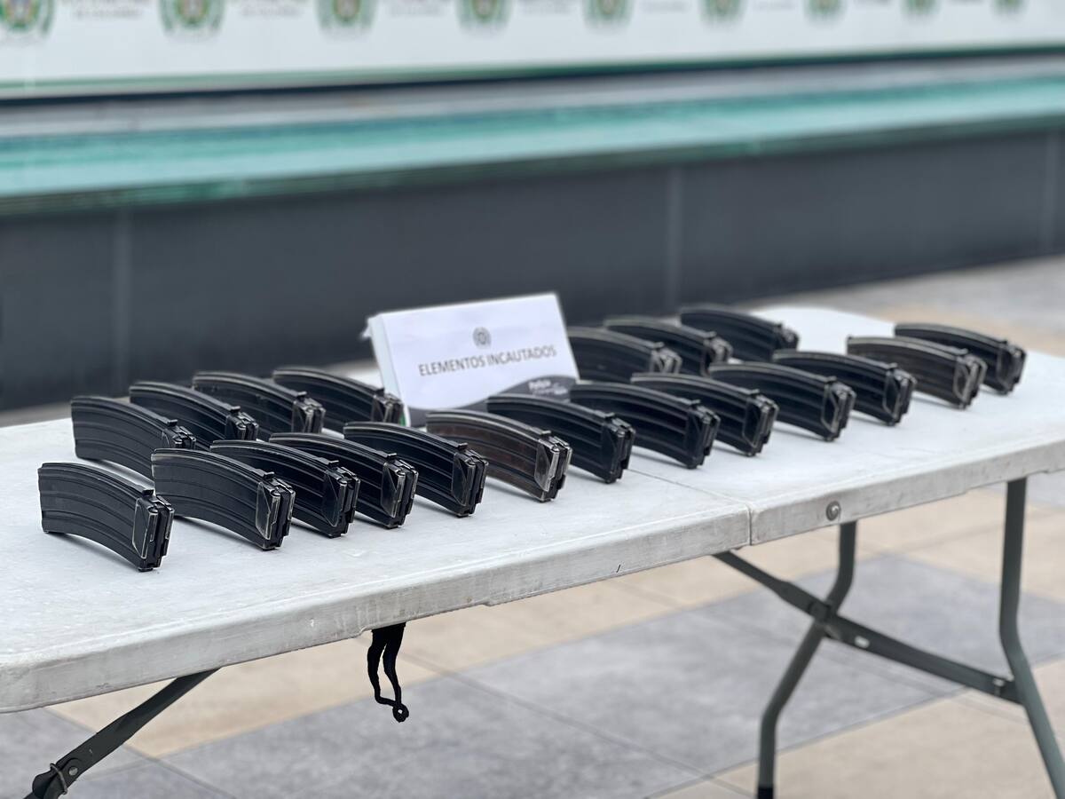 En una encomienda: 20 cargadores de fusil con destino a Valle del Cauca fueron incautados en Bogotá