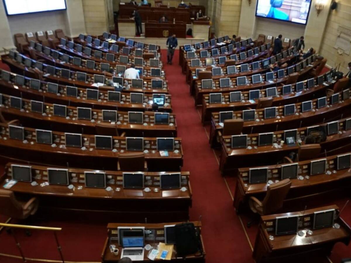 Nuevos casos de congresistas con COVID-19