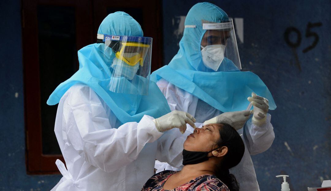 Trabajadores de la salud en Sri Lanka