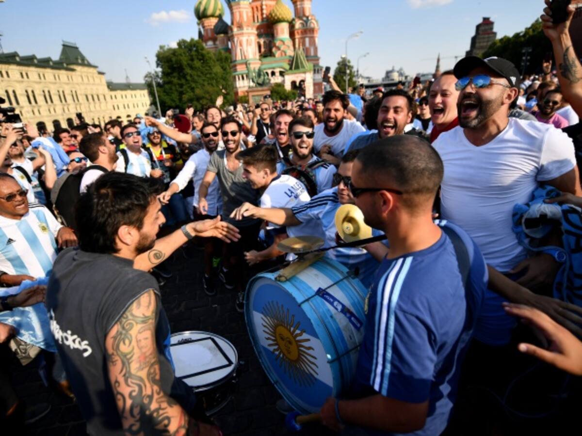 Argentino también es expulsado del Mundial por irrespeto a una mujer