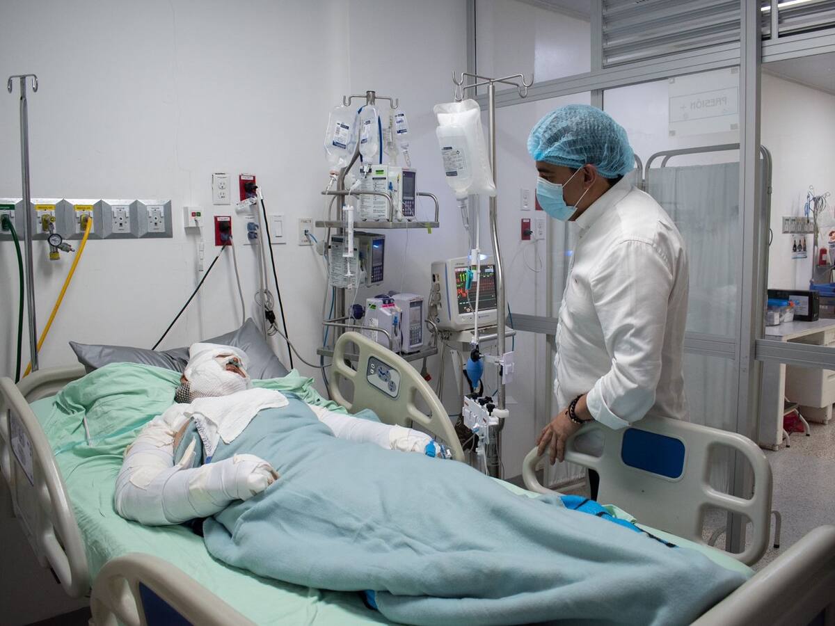 Dan de alta a registradora de Gamarra que había sufrido quemaduras en incendio