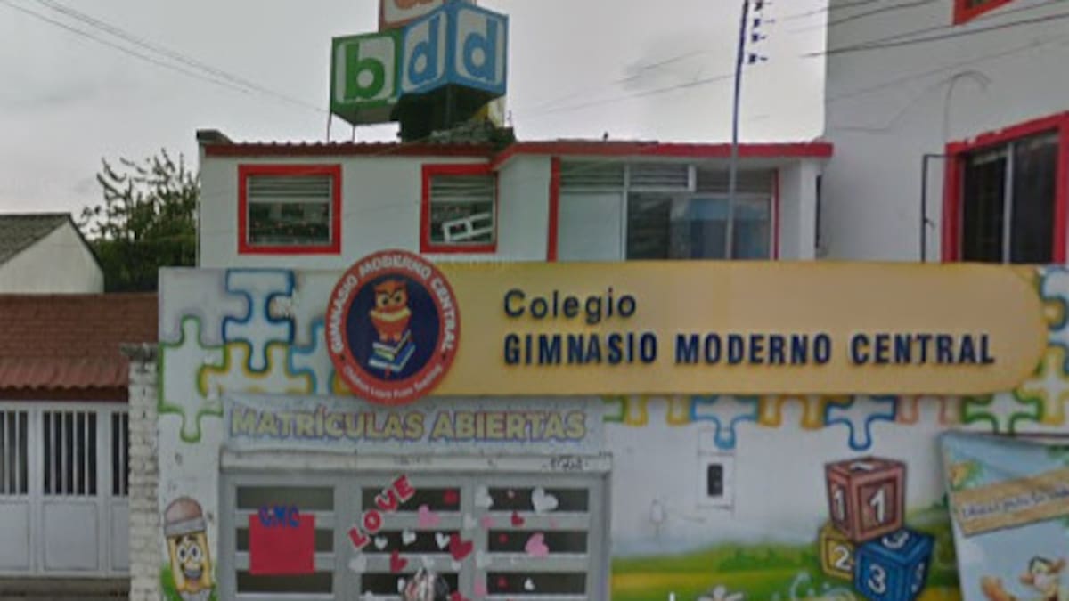 Más de 40 niños tendrían que repetir año escolar, al no contar el colegio con licencia