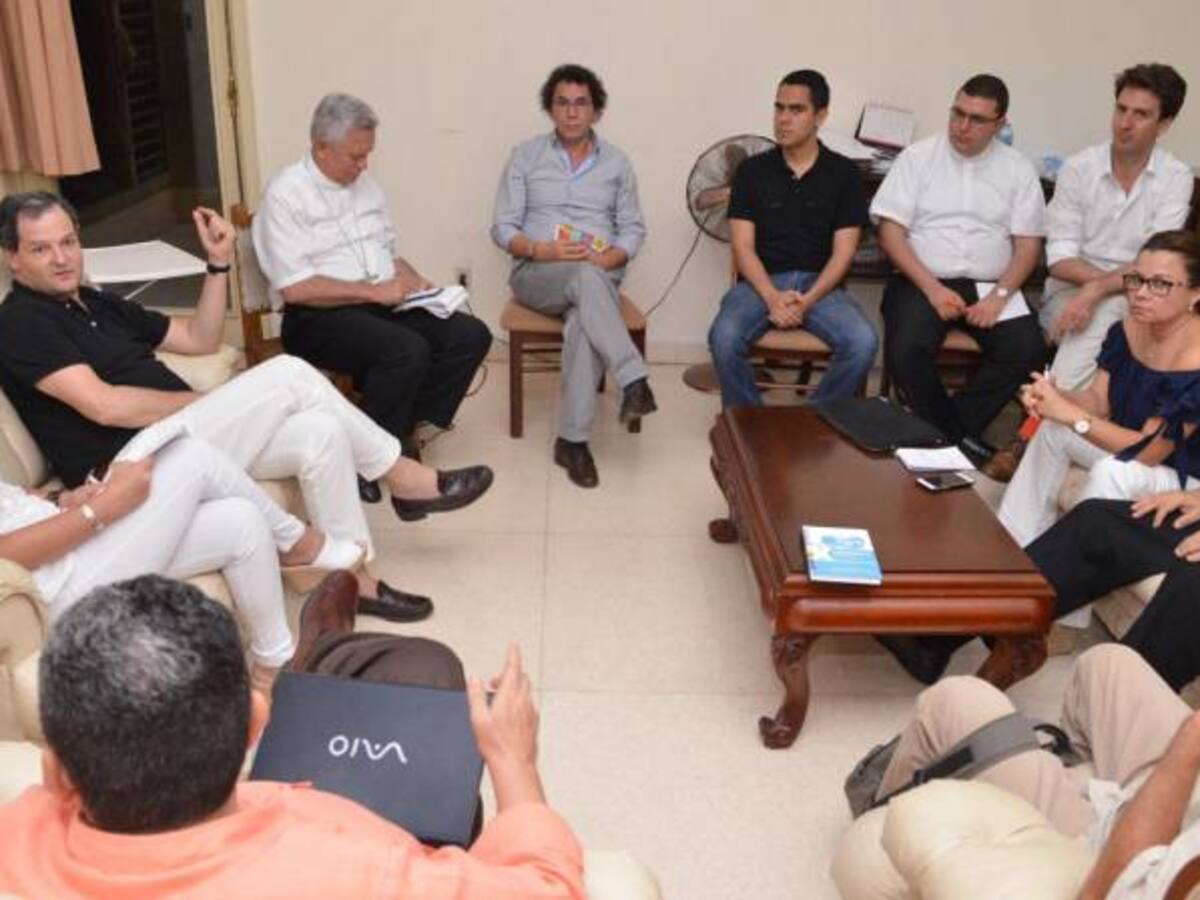 Gobierno y líderes del No revisarán documento con propuestas para nuevo acuerdo de paz