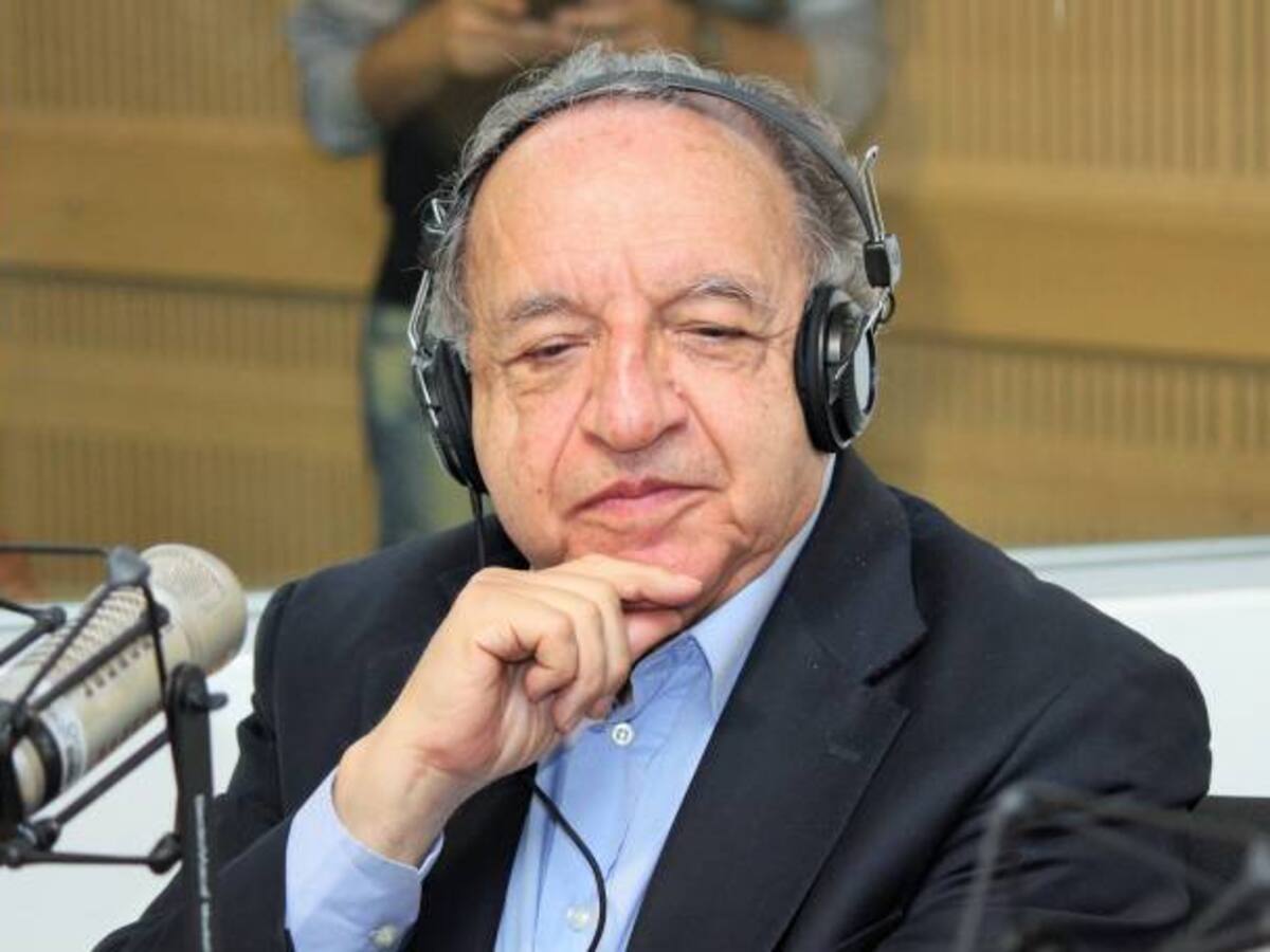 La sola institución del Nobel ha contribuido a magnificar la idea de la paz: Cepeda