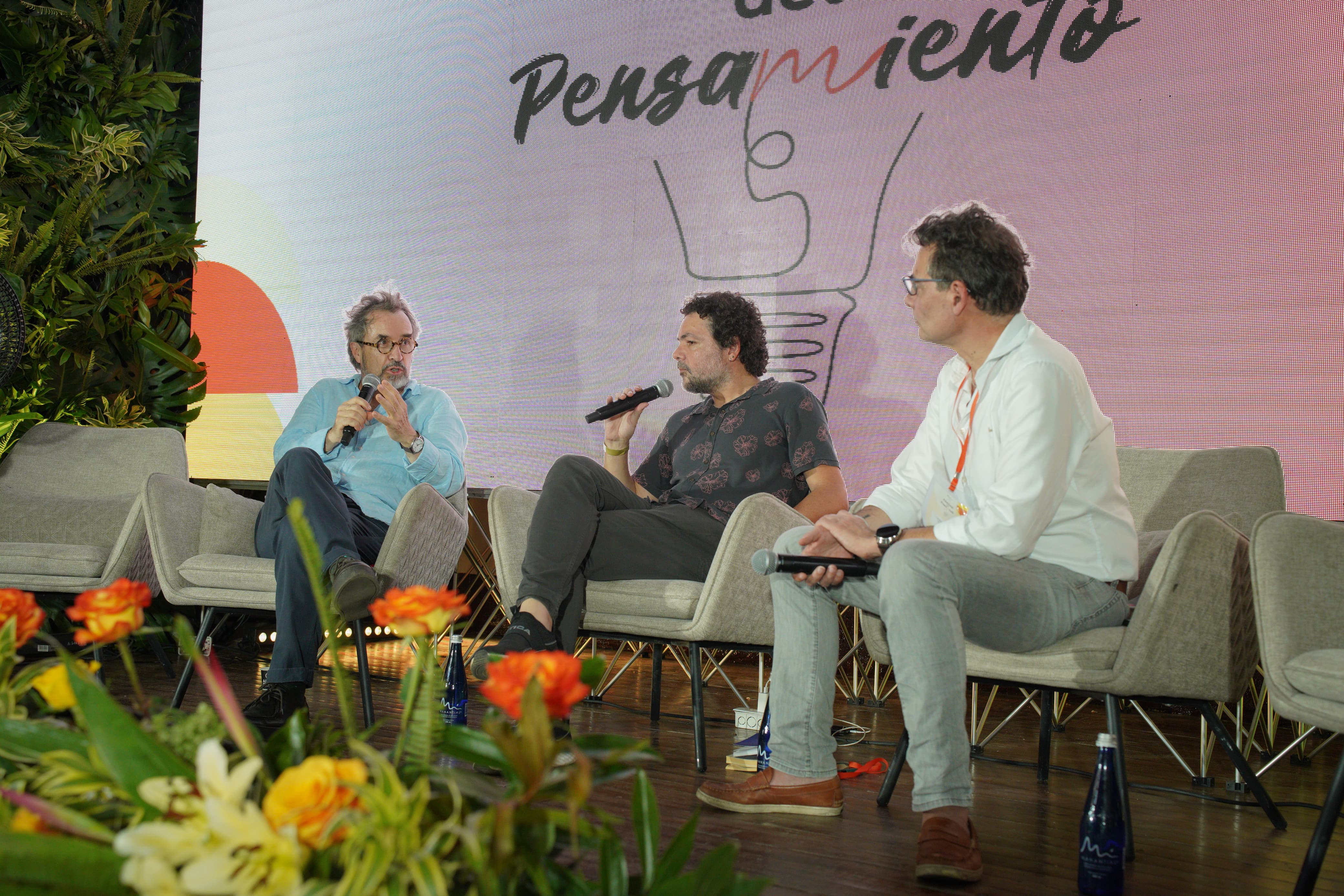 Uno de los puntos de discución fue comó los líderes políticos actúan como influencers: en vez de fomentar el diálogo, buscan atención a través de discursos polarizantes y gestos simbólicos que profundizan la división social. | Foto: Caracol Radio