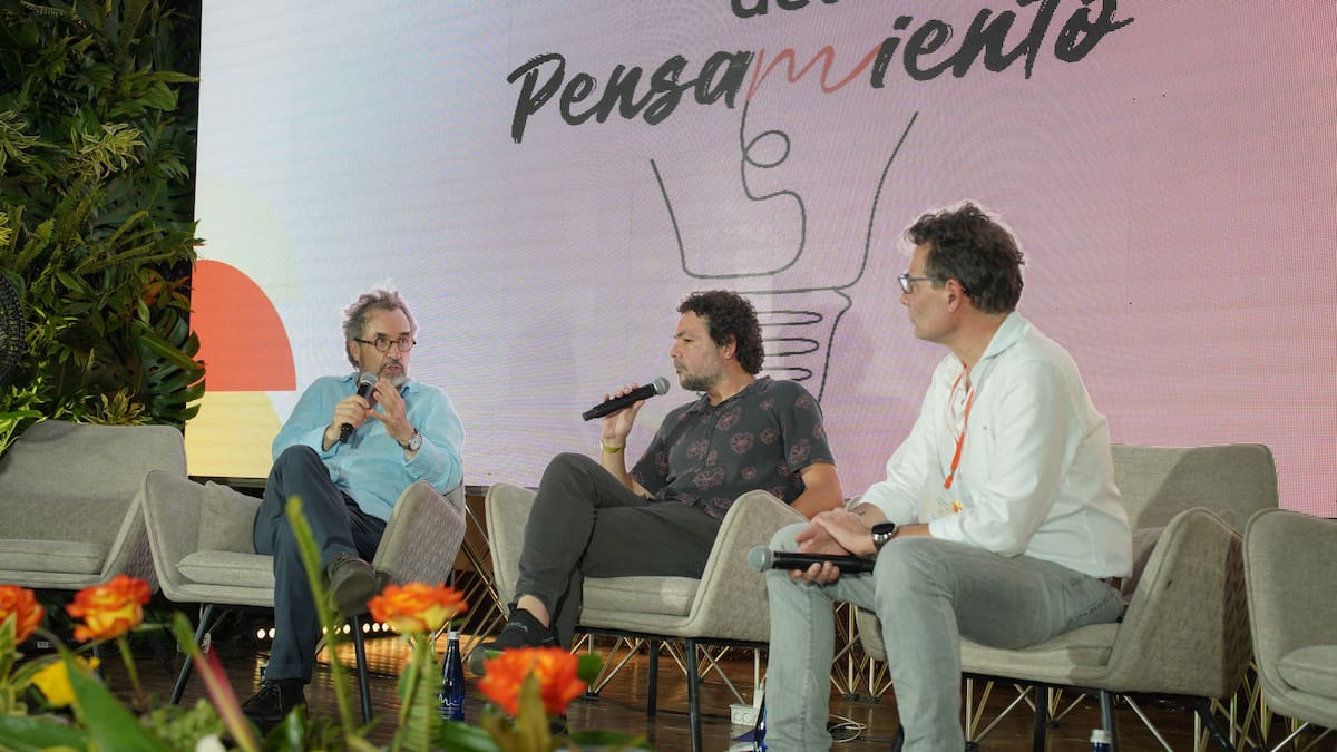 Las emociones en la política: ¿una amenaza para la democracia en Colombia?