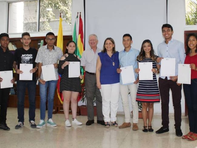 UTB en Cartagena entrega catorce becas a la excelencia