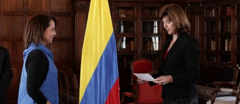 Posesión de Adriana del Rosario Mendoza como directora de Mecanismos de Concertación e Integración Regionales.