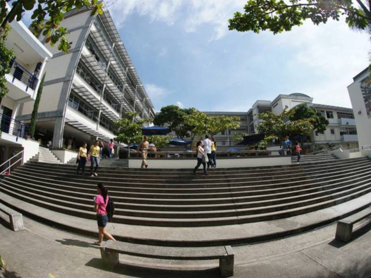 El sector productivo se acerca a estudiantes de carreras tecnológicas