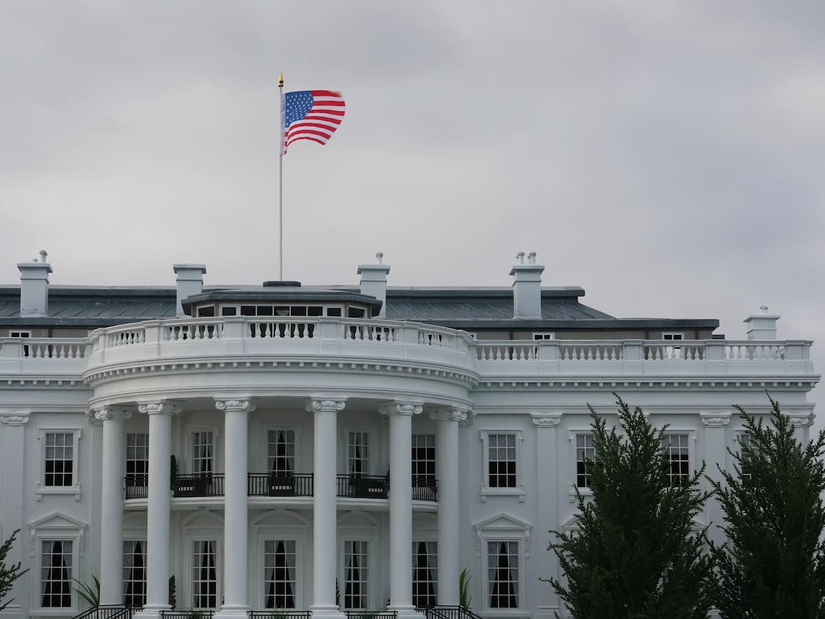 Trump pide al Tribunal Supremo que le deje construir el Salón de Baile en la Casa Blanca