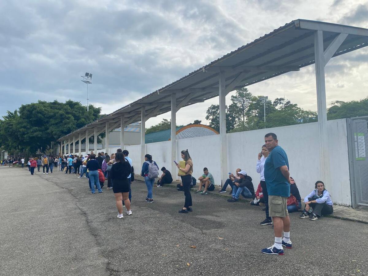 Rechazan venta de turnos para sacar la cita del pasaporte