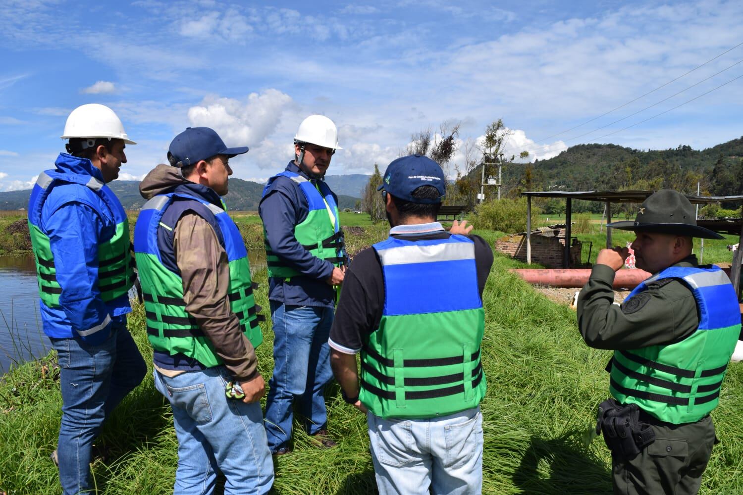 La CAR detectó cultivos que han invadido zonas de ronda así como prácticas de fumigación y presencia de ganado en áreas no permitidas, entre otras / Fotos: Suministrada.