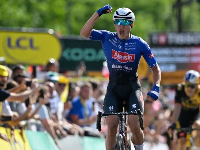 Jasper Philipsen se impone en la tercera etapa del Tour de Francia (Photo by DIRK WAEM / BELGA MAG / Belga via AFP) (Photo by DIRK WAEM/BELGA MAG/AFP via Getty Images)