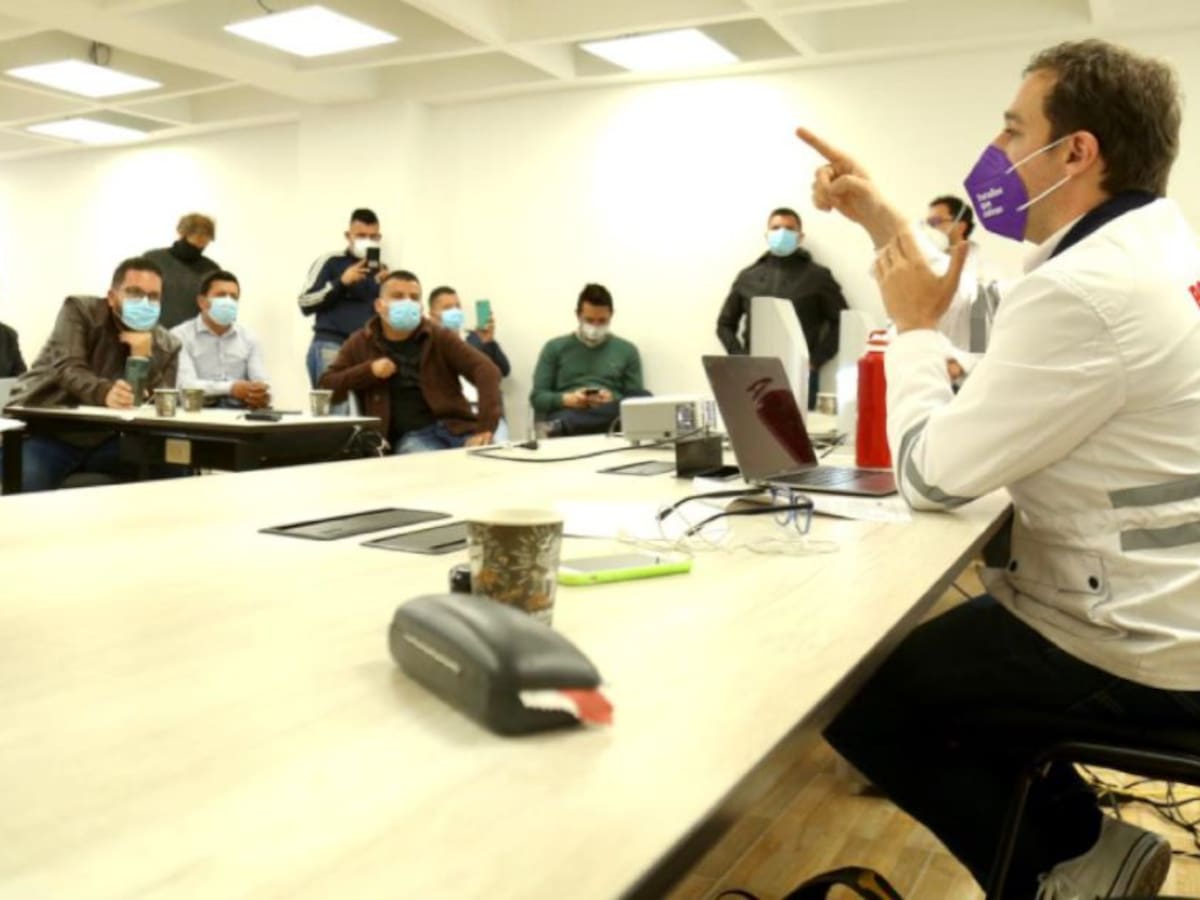 Distrito y empresarios trabajarán en un plan piloto para bares en la ciudad