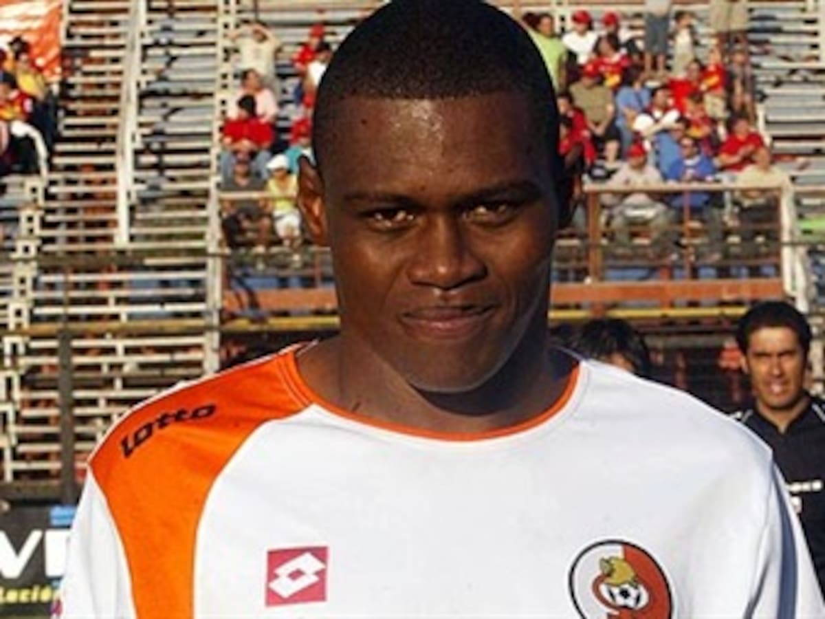 El delantero colombiano Edison Fonseca regresó al país