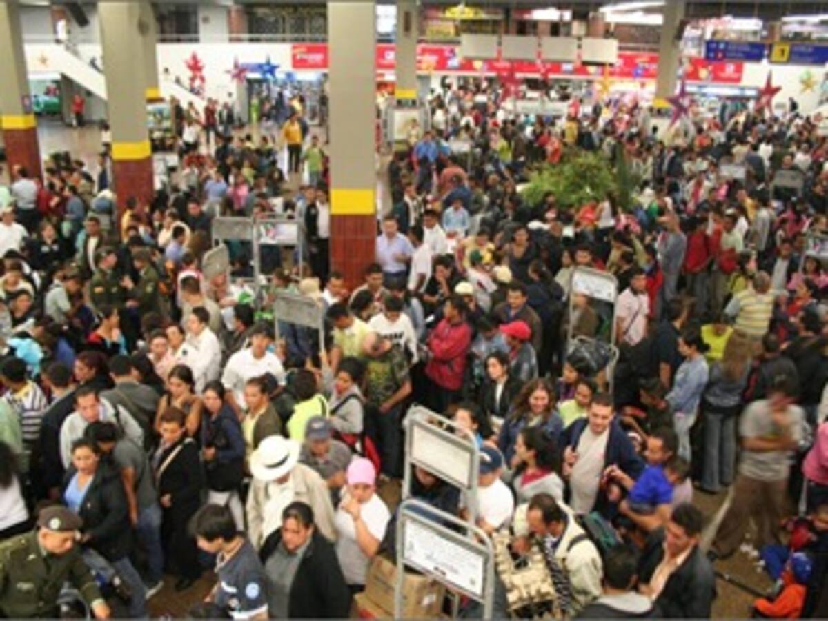 Viajarían 50.000 personas por la Terminal de Transportes de Bogotá