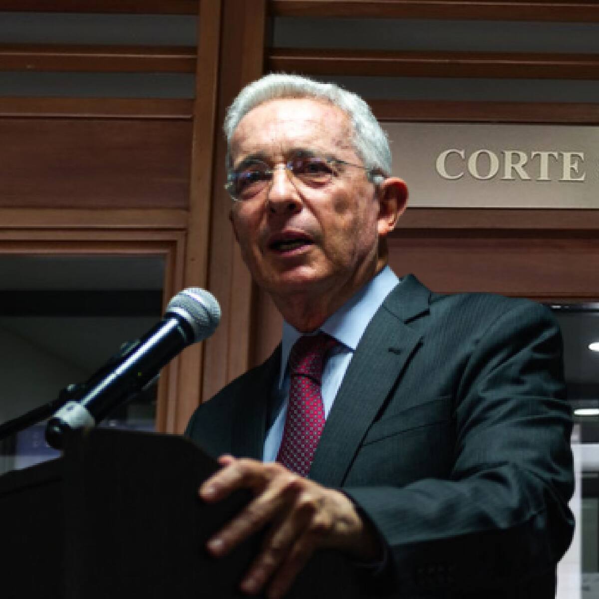 Fiscalía y víctimas piden plazo adicional para presentar demanda de casación contra absolución del expresidente Uribe