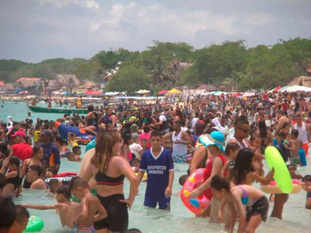 Más 20 niños encontrados en Playa Blanca luego de perderse por descuido de los padres